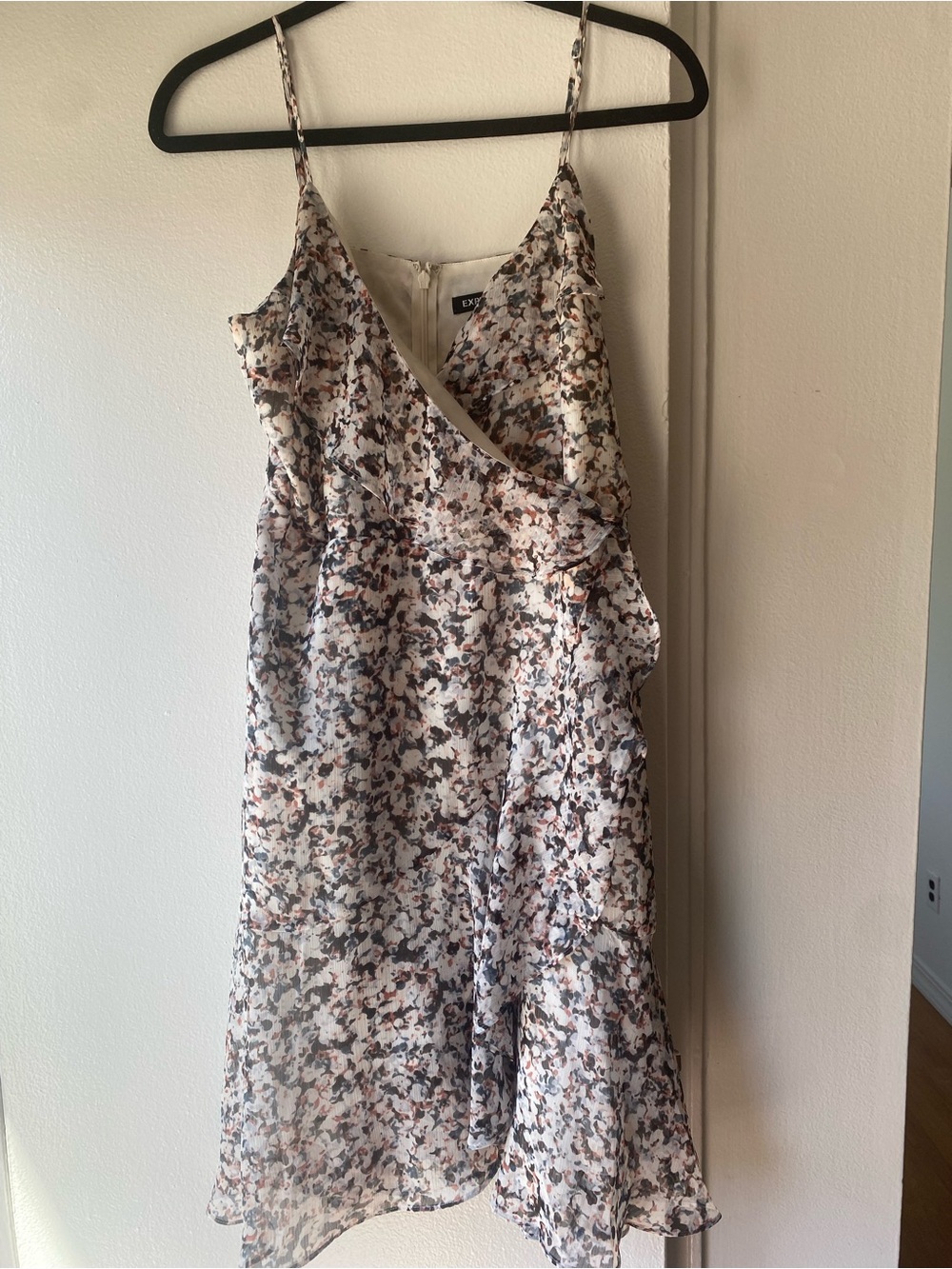 Express mini dress with delicate floral print